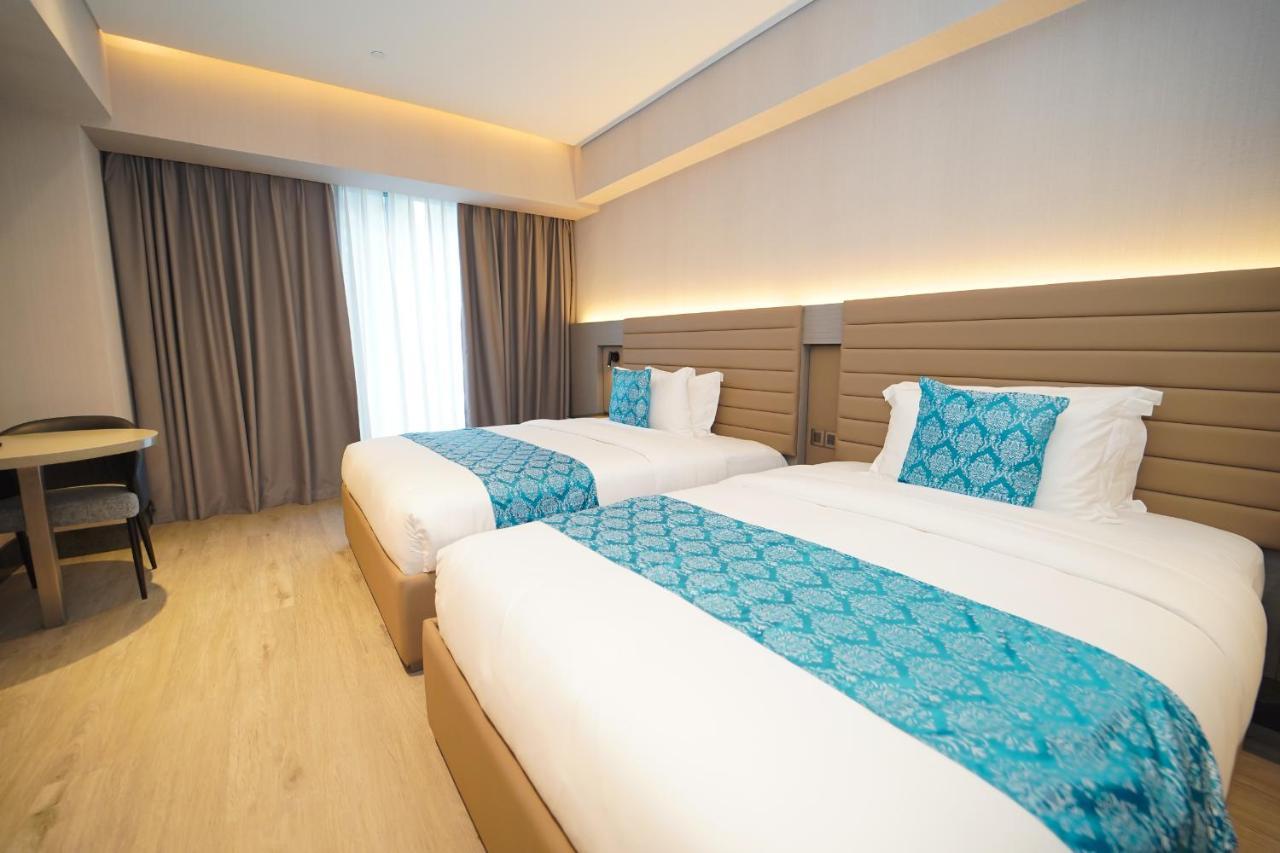 Bayprime Hotel Paranaque City Екстер'єр фото