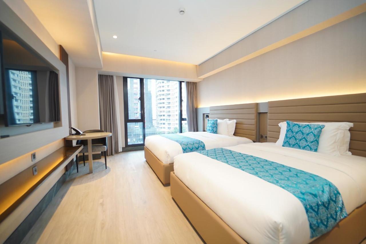 Bayprime Hotel Paranaque City Екстер'єр фото